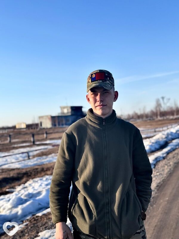 Дмитрий, 22, Белогорске — анкета №2029573