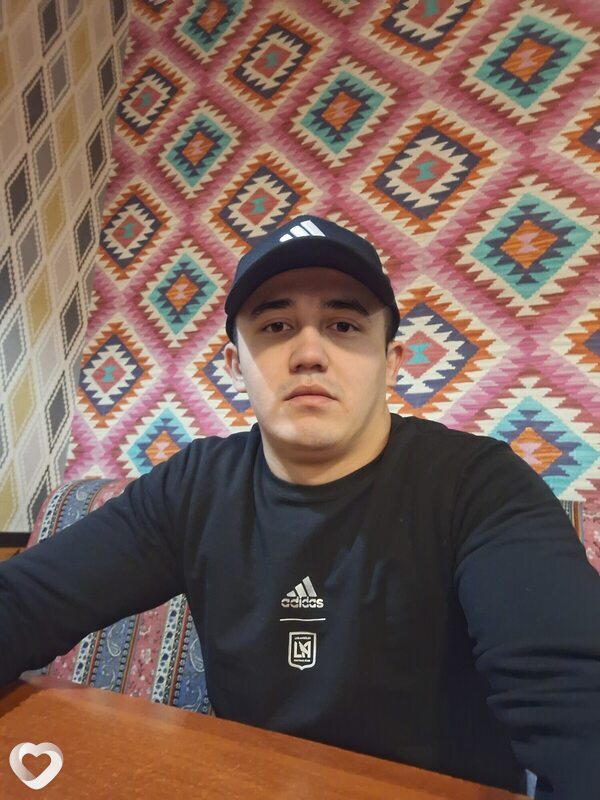 Алик, 23, Перми — анкета №2029777