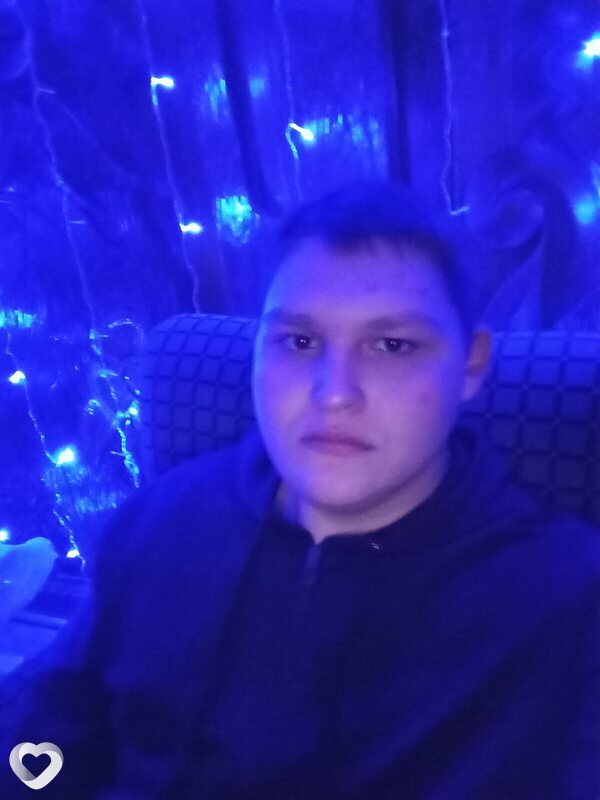 Денис, 22, Красноярске — анкета №2030047