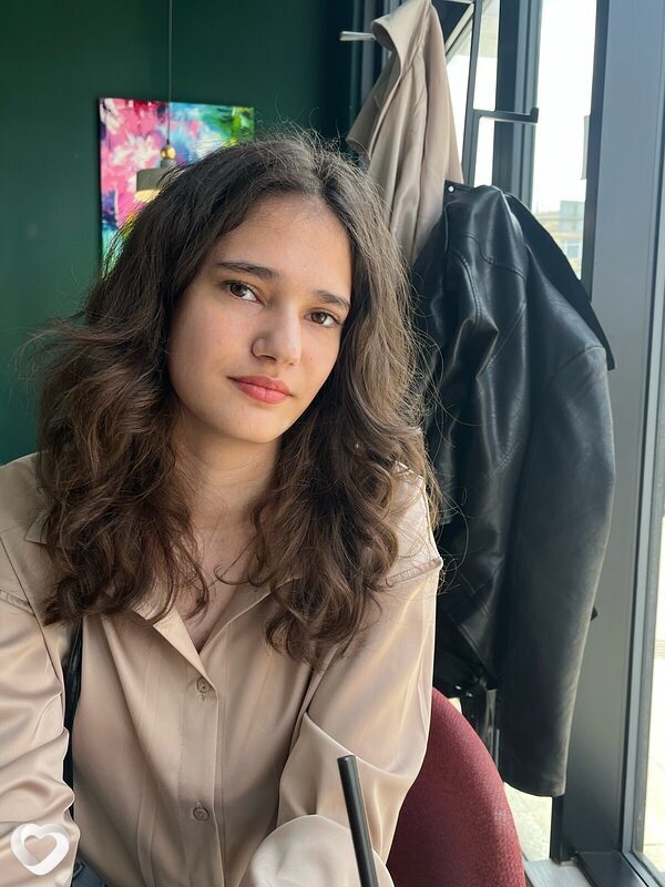 Вика, 19, Воронеже — анкета №2030040