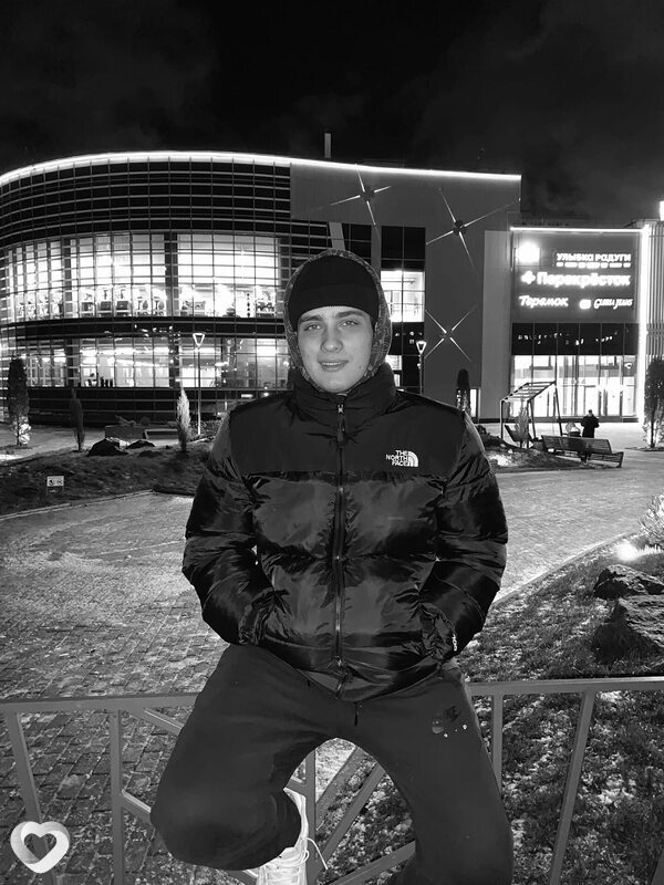 Арсений, 24, Санкт-Петербурге — анкета №2030263