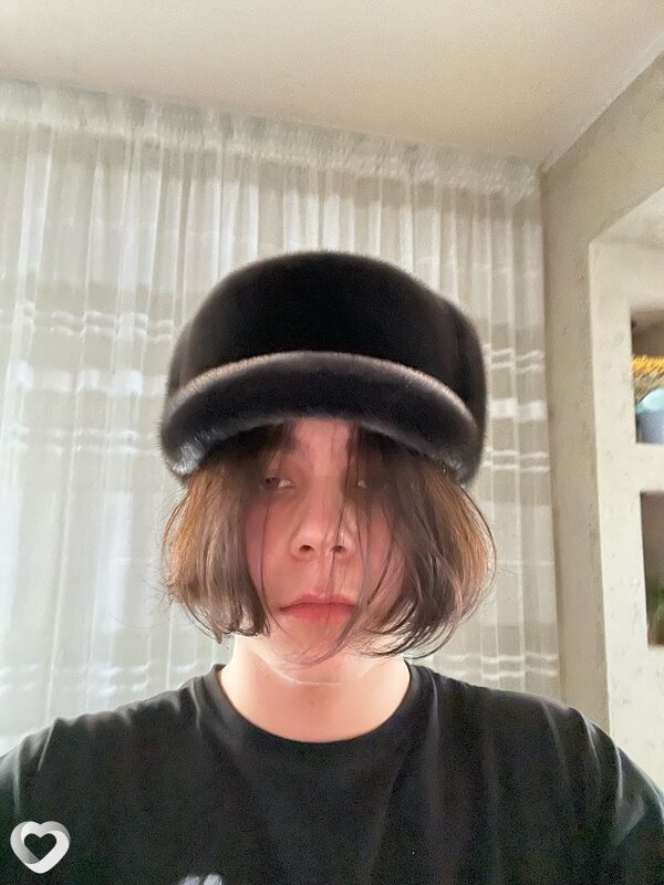 Лев, 20, Москве — анкета №2030972