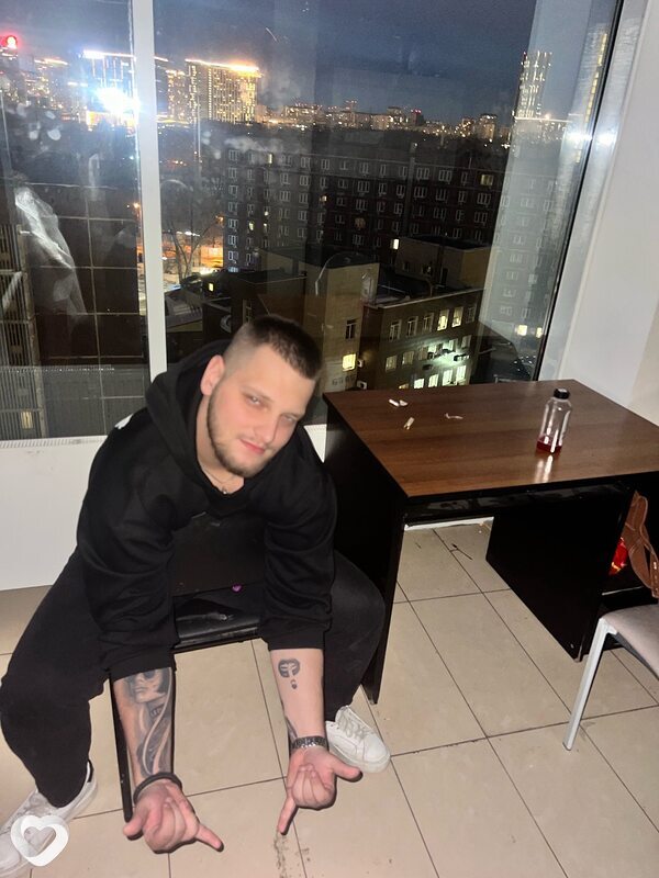 Никита, 21, Мытищах — анкета №2031120