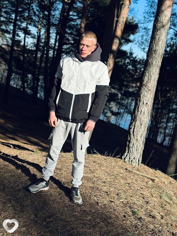 Лёха, 22, Пскове — анкета №2031721