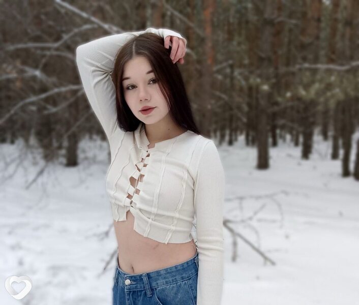 Ксюша, 20, Каменское — анкета №2032020
