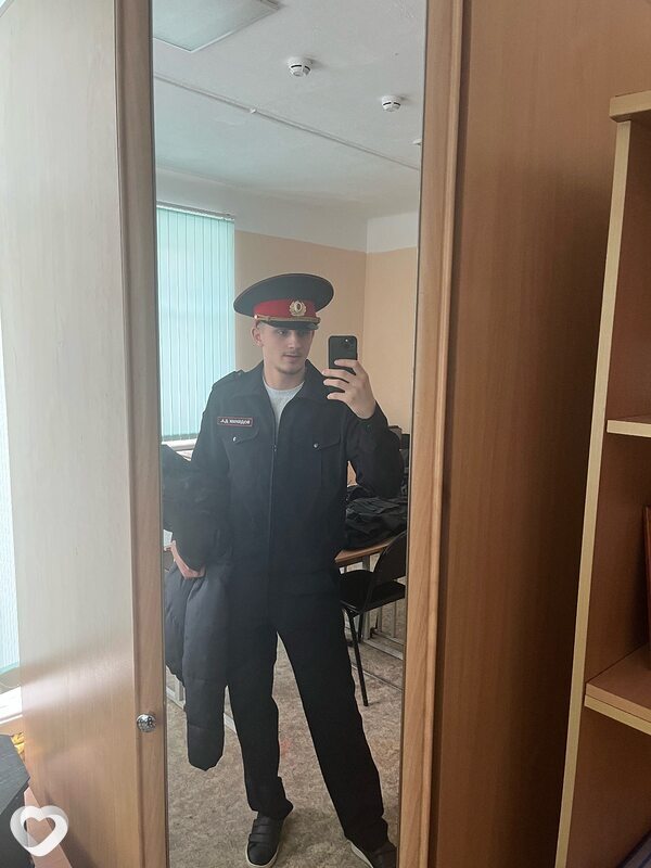 Дмитрий, 20, Москве — анкета №2032136