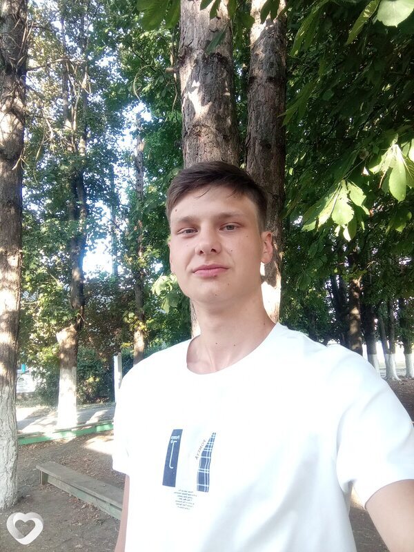 Данил, 19, Симферополе — анкета №2032444