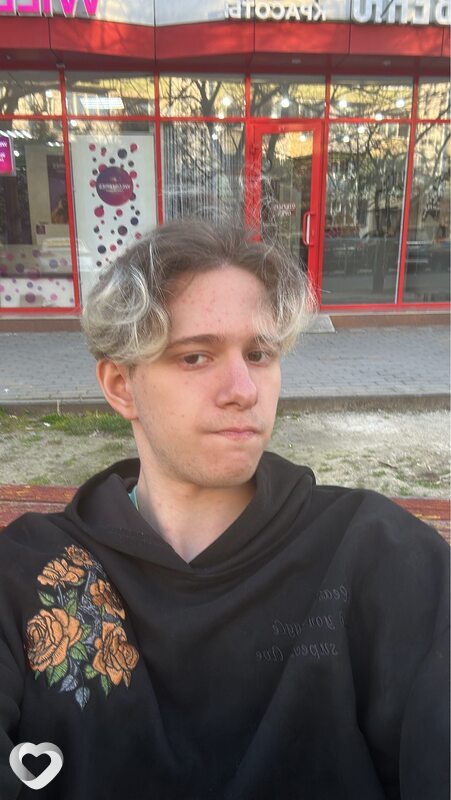 Давид, 20, Москве — анкета №2032959