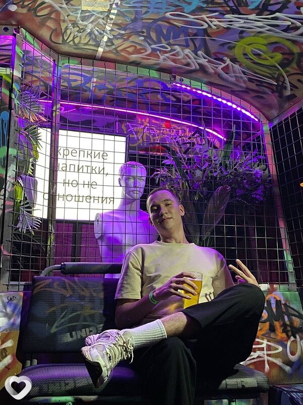 Денис, 23, Москве — анкета №2033359