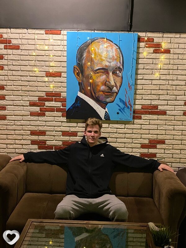 Паша, 23, Москве — анкета №2033142