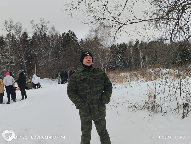 Лёня, 19, Томске — анкета №2033467