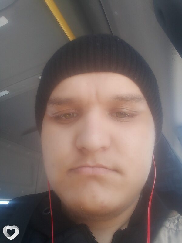 Алексей, 19, Барнауле — анкета №2033725