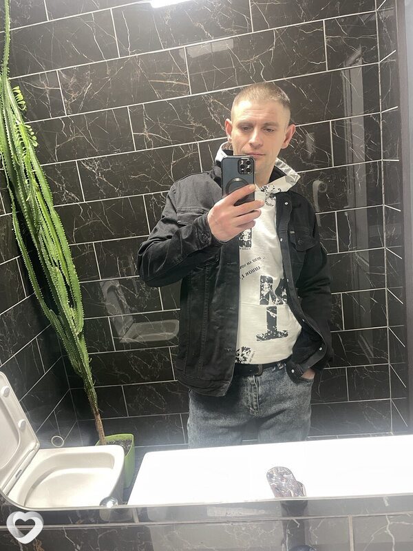 Дмитрий, 31, Минске — анкета №2033548