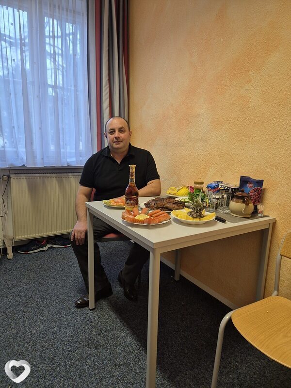 Mikhail, 43, Берлине — анкета №2033684