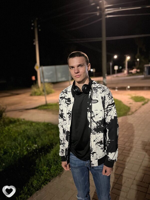Дмитрий, 23, Москве — анкета №2034069