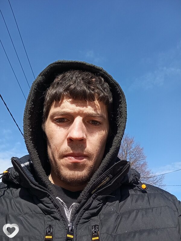 Игорь, 30, Окуловке — анкета №2034091