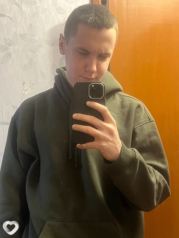 Максим, 22, Абакане — анкета №2034542