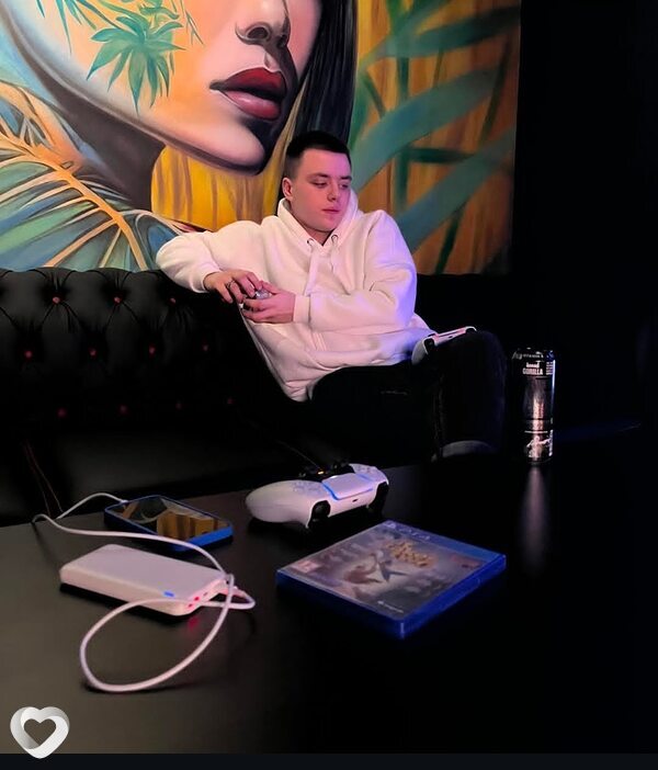 Дмитрий, 23, Гомеле — анкета №2034665