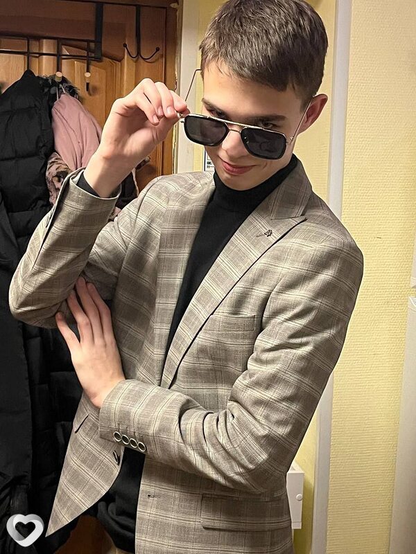 Павел, 19, Верхней Пышме — анкета №2034938