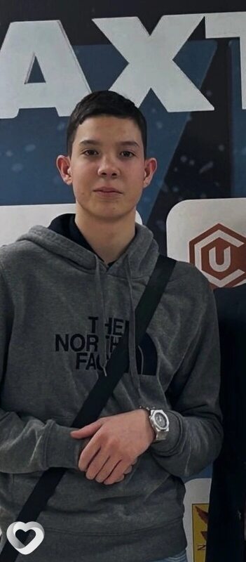 Антон, 20, Чите — анкета №2035950