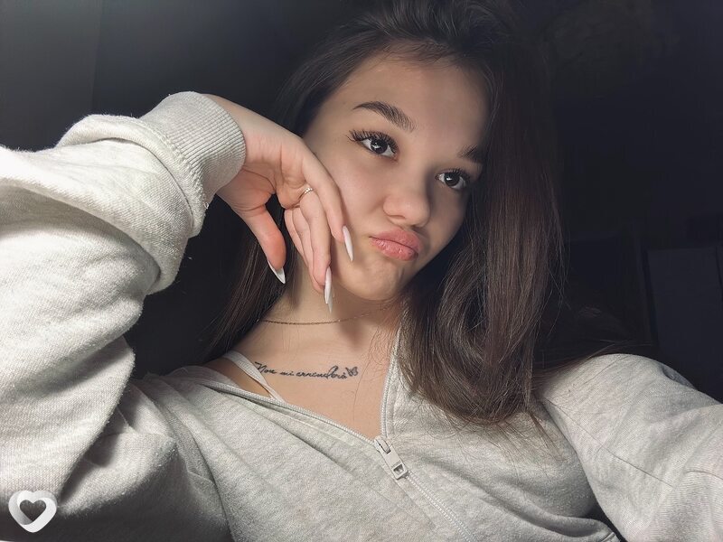Регина, 22, Екатеринбурге — анкета №2035292