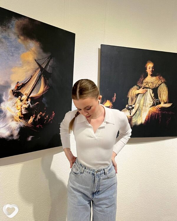 Арина, 20, Санкт-Петербурге — анкета №2035188