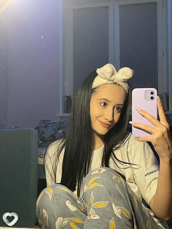 Алена, 19, Челябинске — анкета №2035990