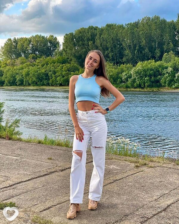 Алина, 23, Красноярске — анкета №2036127