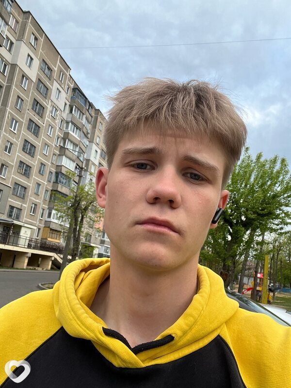Влад, 21, Борисове — анкета №2036277