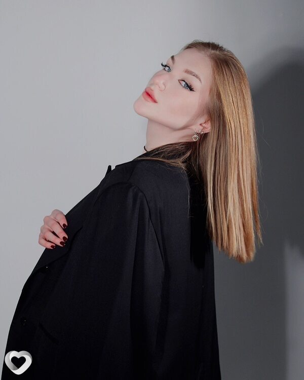 Алиса, 19, Челябинске — анкета №2036639