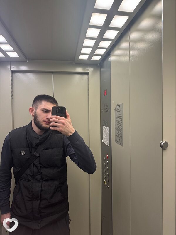 Кирилл, 20, Пятигорске — анкета №2037186