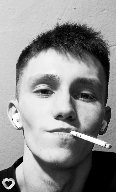 Руслан, 21, Горно-Алтайске — анкета №2037518