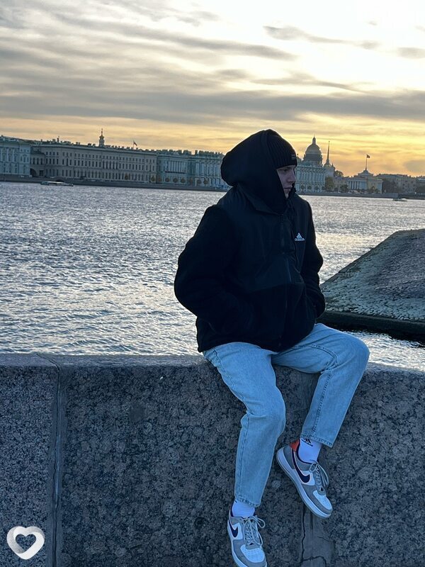 Александр, 23, Москве — анкета №2038444