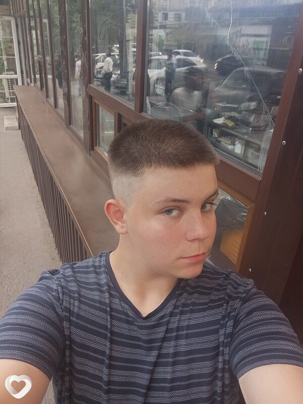 Кирилл, 20, Алматы — анкета №2038687