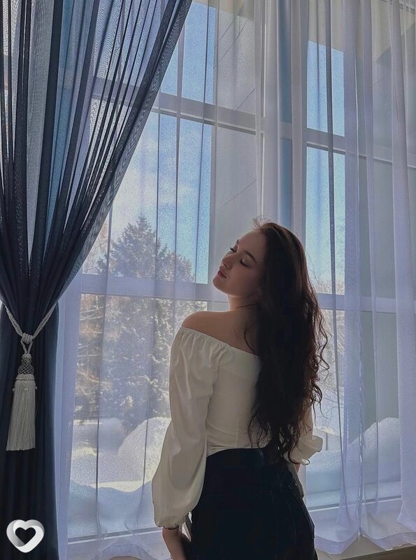 Карина, 25, Москве — анкета №2040222