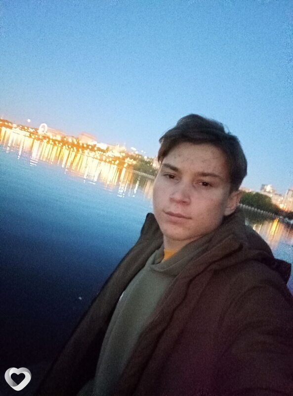 Кирилл, 23, Ижевске — анкета №2040754