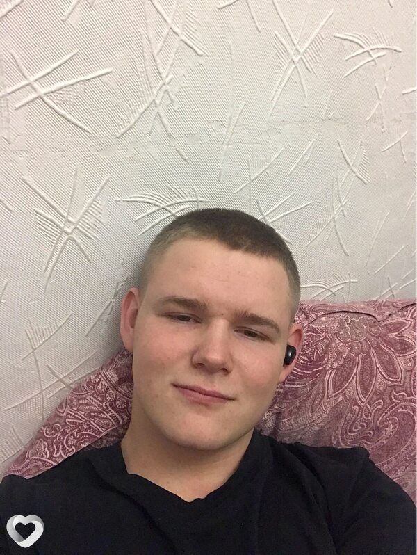 Константин, 21, Нижневартовске — анкета №2041243