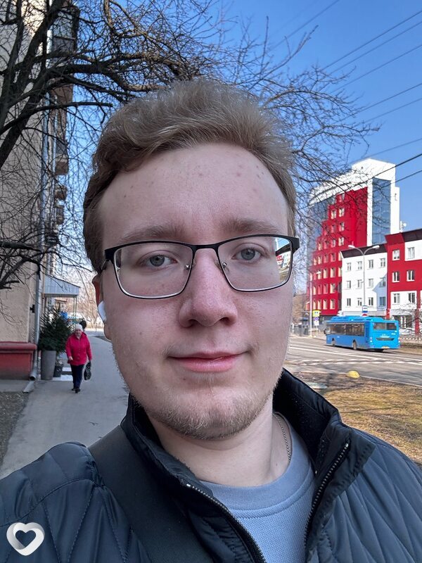 Денис, 25, Москве — анкета №2041078