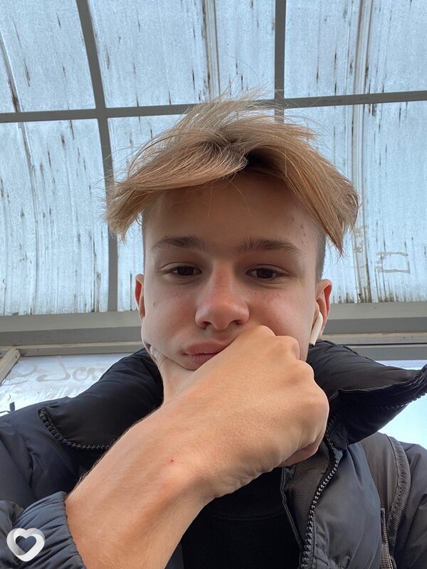 Кирилл, 20, Москве — анкета №2041454