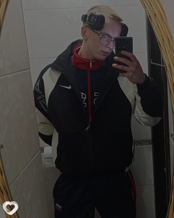 Артур, 19, Гомеле — анкета №2042480