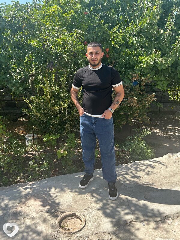Алекс, 22, Калинковичах — анкета №2043356