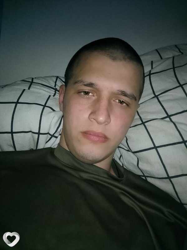 Алексей, 19, Омске — анкета №2043526