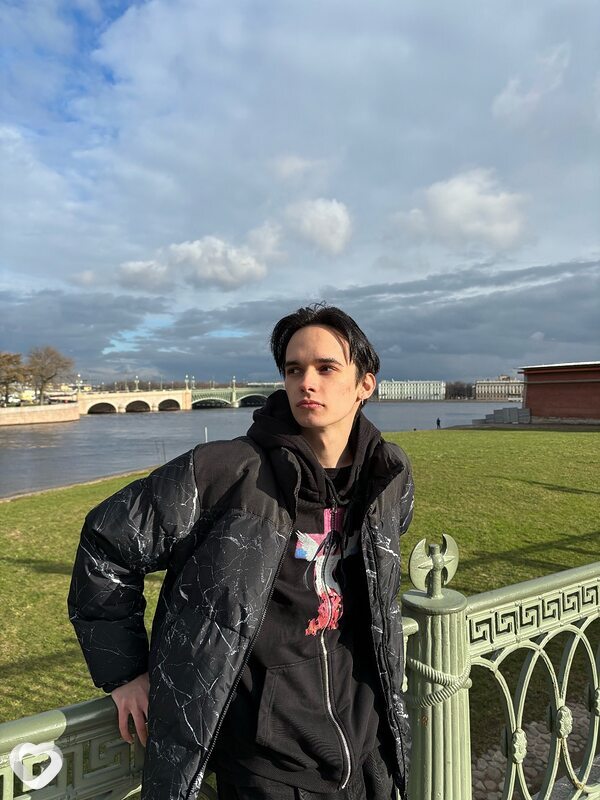 Артём, 20, Санкт-Петербурге — анкета №2043629