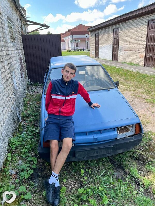 Роман, 21, Калинковичах — анкета №2043941