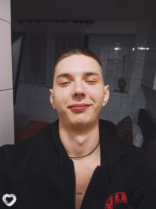 Егор, 21, Москве — анкета №2045088