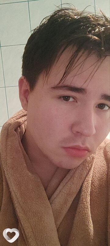 Владислав, 22, Калининграде — анкета №2045356