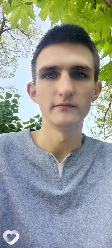 Вадим, 21, Луганске — анкета №2046394