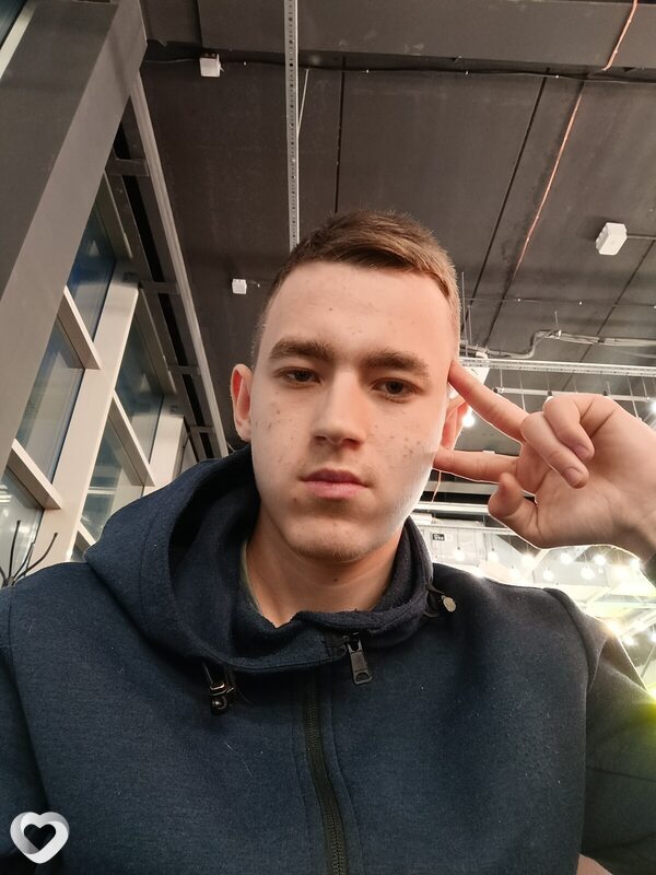Даниил, 19, Новосибирске — анкета №2045828