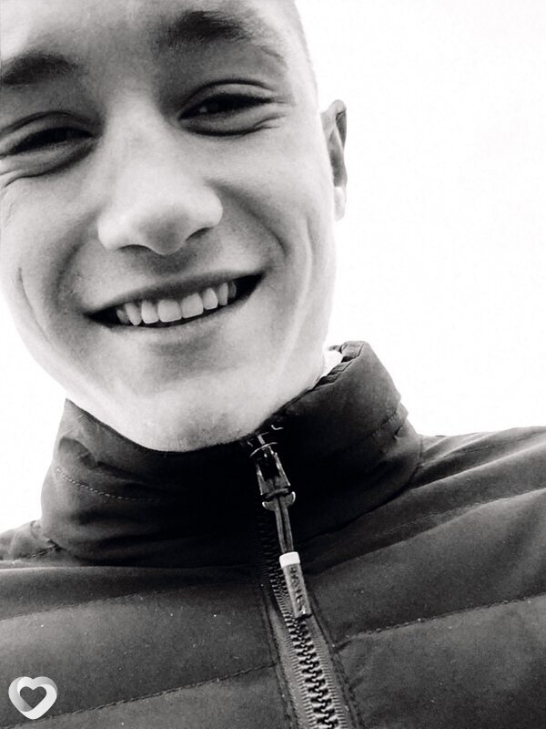 Павел, 23, Красноярске — анкета №2046068