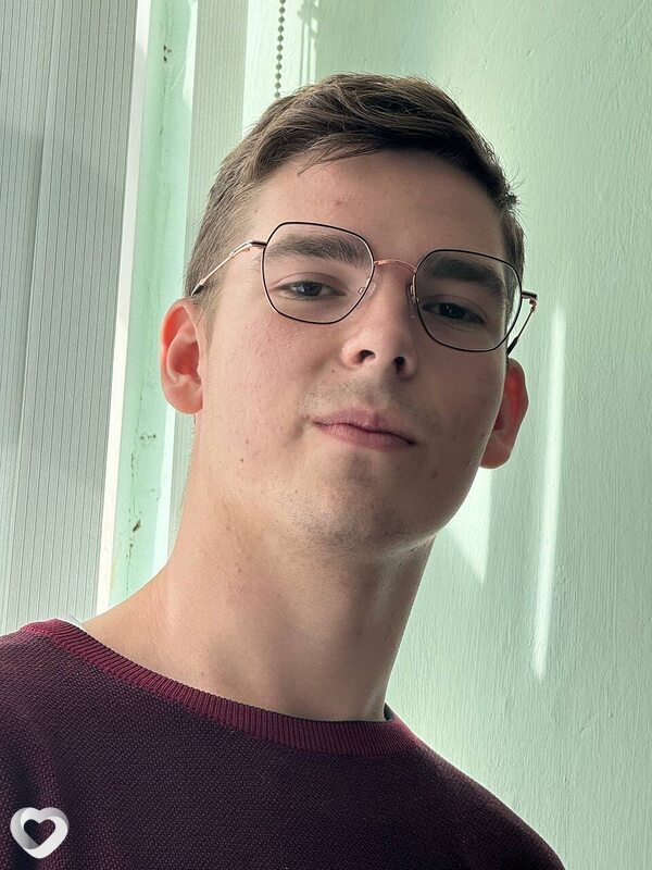 Александр, 20, Красноярске — анкета №2046654